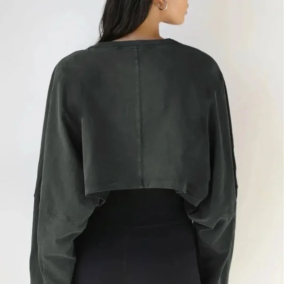 NWT Joah Brown Washed Charcoal Cropped top - Picture 2 of 2